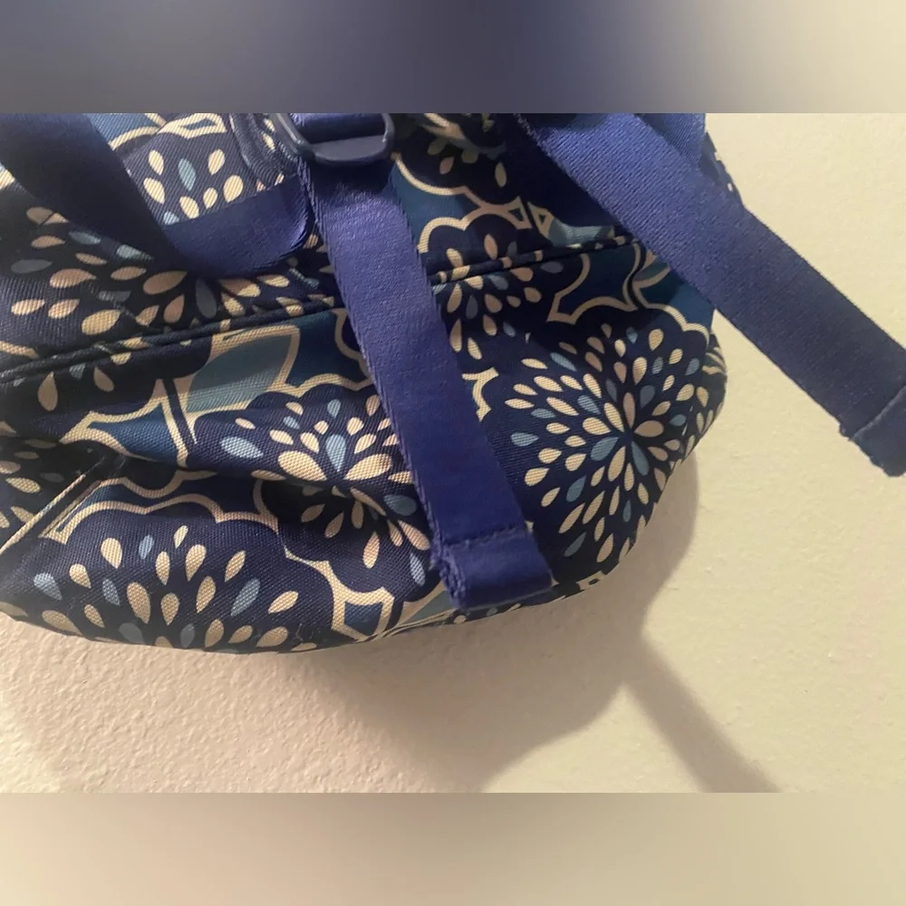 Vera Bradley Navy and White Floral‎ Backpack with Matching Wallet